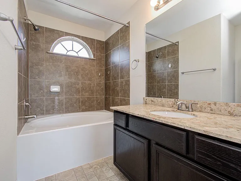 14839 Swansea Harbor Ln — Photo 23