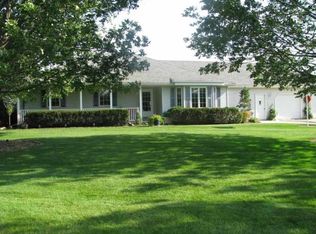 29240 Terra Vista Dr, Rock Falls, IL 61071