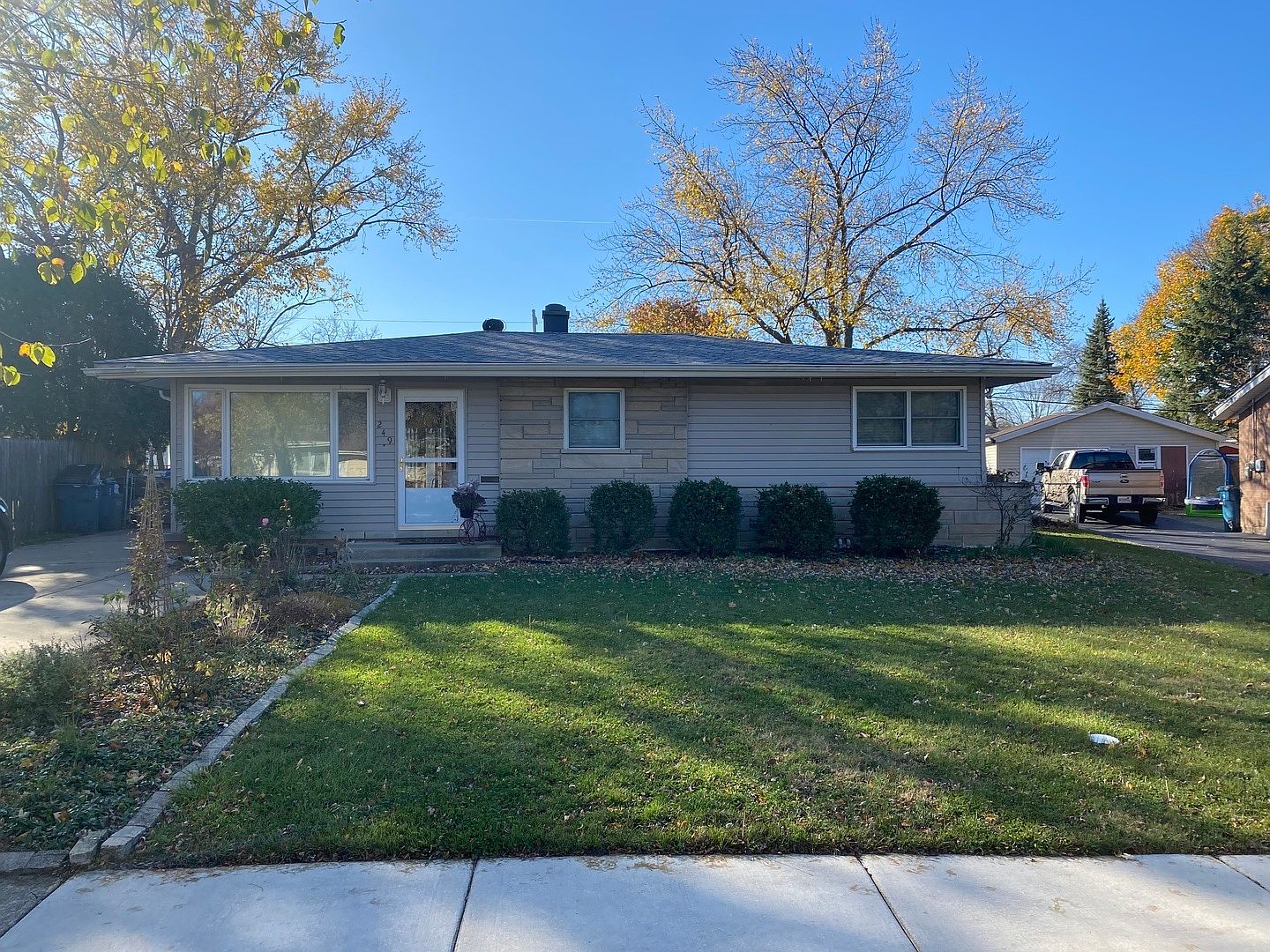 249 E La Porte Dr, Addison, IL 60101 Zillow