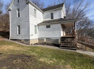 28 E Washington St #1, Struthers, OH 44471