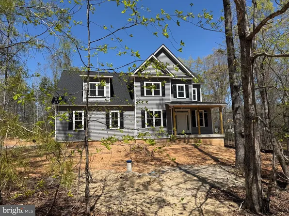 544 Noahs Landing Dr, Bumpass, VA 23024