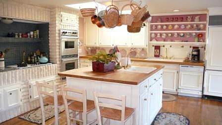 Gourmet kitchen for entertaining