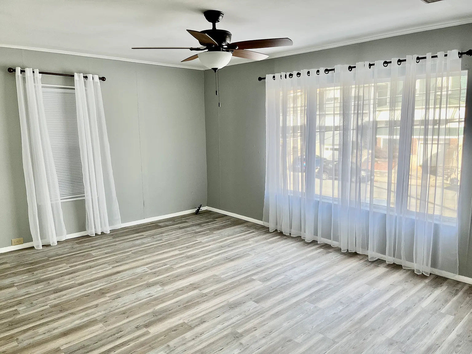 1 bed, 1000 sqft, $1,150 — Photo 4