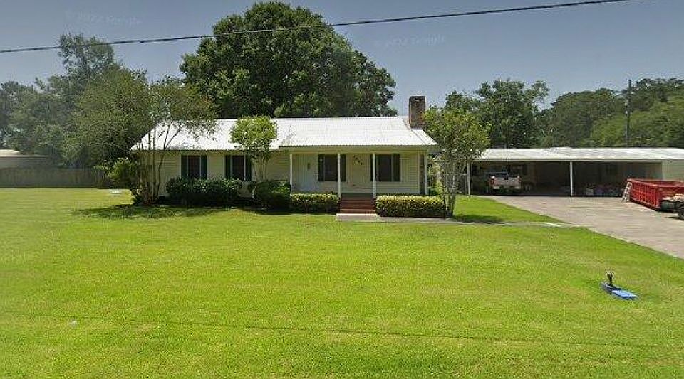 1st image of 1002 Belle Terre Dr