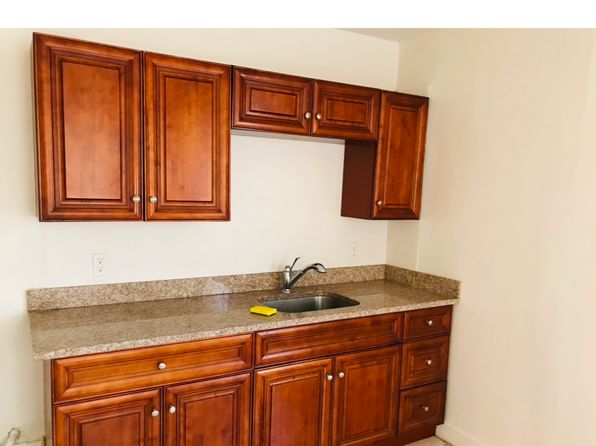 656 2nd St APT 1N
