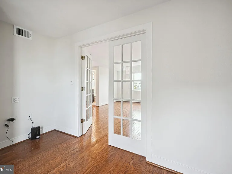 1727 R St NW #502 — Photo 14