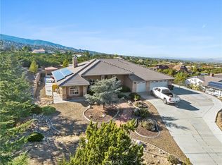 8446 Icicle Dr, Pinon Hills, CA 92372