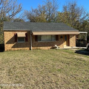 1231 E Elm St, Jefferson City, MO, 65101