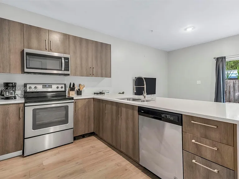 171 NW 158th St #8 — Photo 5