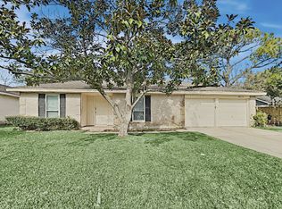 3014 Early Turn Dr, Webster, TX 77598