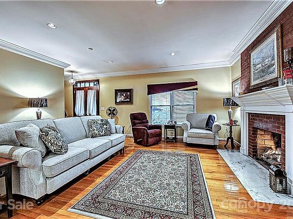 5th image of 112 Pine Lake Dr