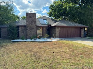 2412 Woodleaf Ct, Ardmore, OK 73401