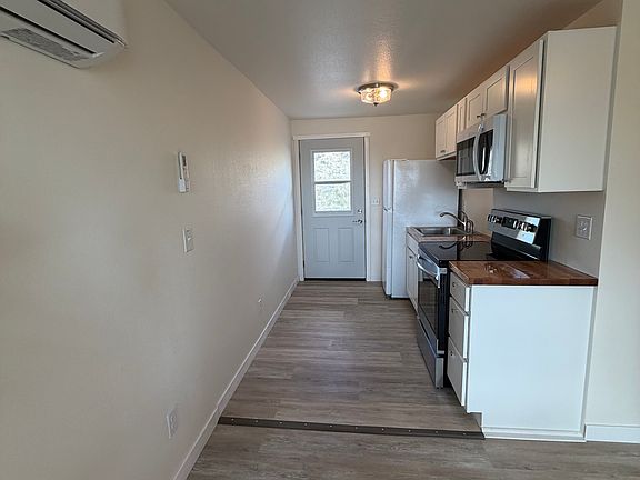 2nd image of 1141 S Nebraska Ave