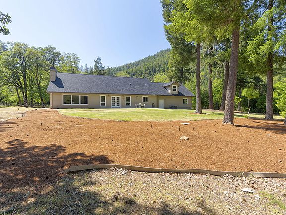 5th image of 45 Marble Mountain Rd