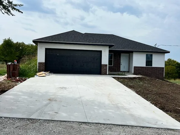 5275 College Street, Morrisville, MO 65710