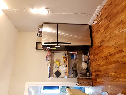 Rented by Signature Property Realty | media 48