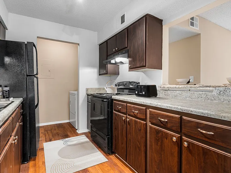 Lauren - 2 Bed / 1 Bath - 872 Sq.Ft.