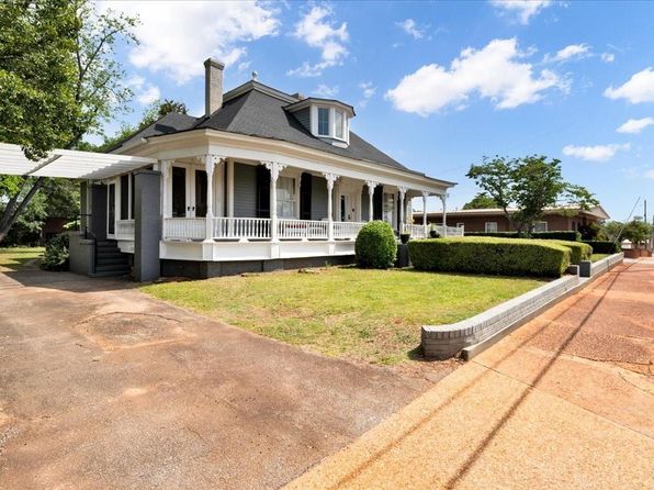 207 E Thompson St, Thomaston, GA 30286