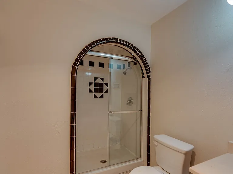 804 Forest Glen Dr — Photo 12