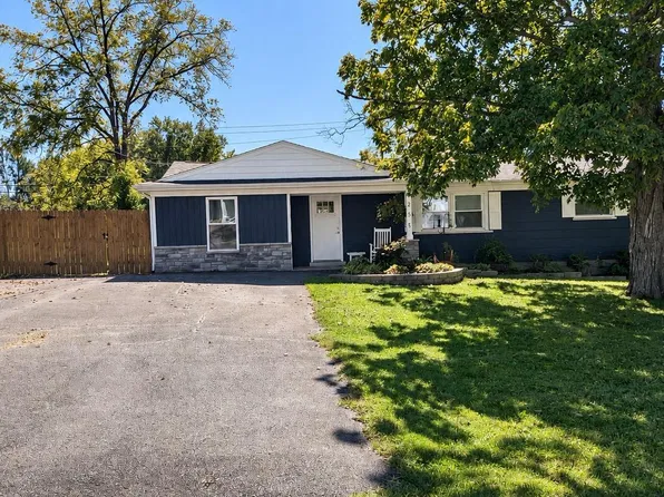 255 E Main St, Owensville, OH 45160