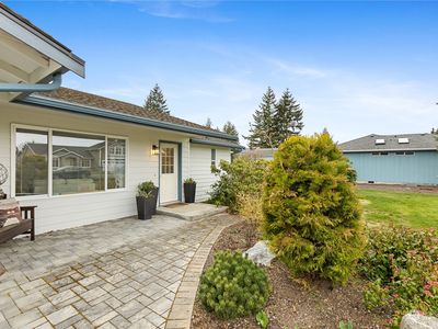 304 Prestwick Drive, Camano Island, WA, 98282