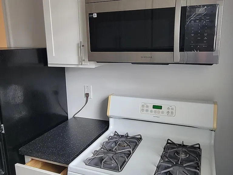 814 Greenwood Cir #2 — Photo 30