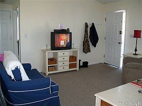 5th image of 112 King Ct