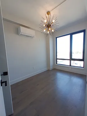 Rented by City Vista Inc | media 32