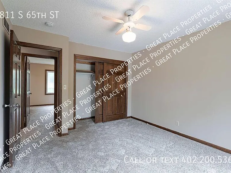 4811 S 65th St — Photo 31