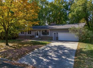 11024 Harrison Ave S, Bloomington, MN 55437