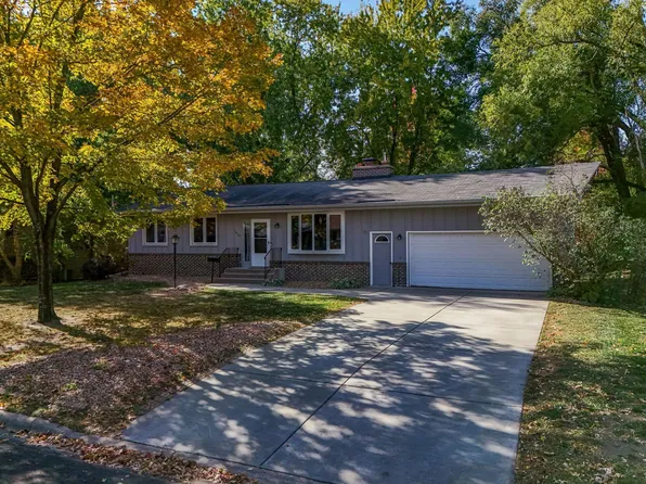 11024 Harrison Ave S, Bloomington, MN 55437
