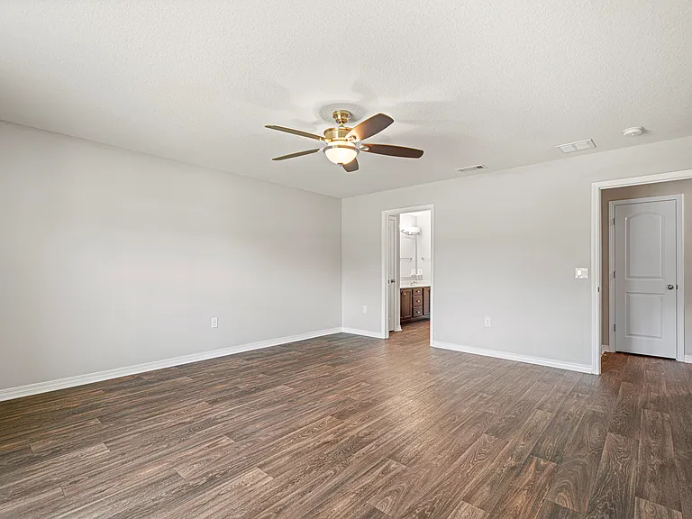 2132 Vizcaya Dr — Photo 27