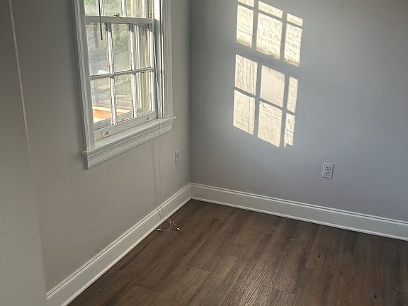 3rd image of 4 E Athens Ave APT 102
