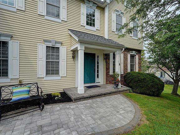 3rd image of 3 Post Side Ln