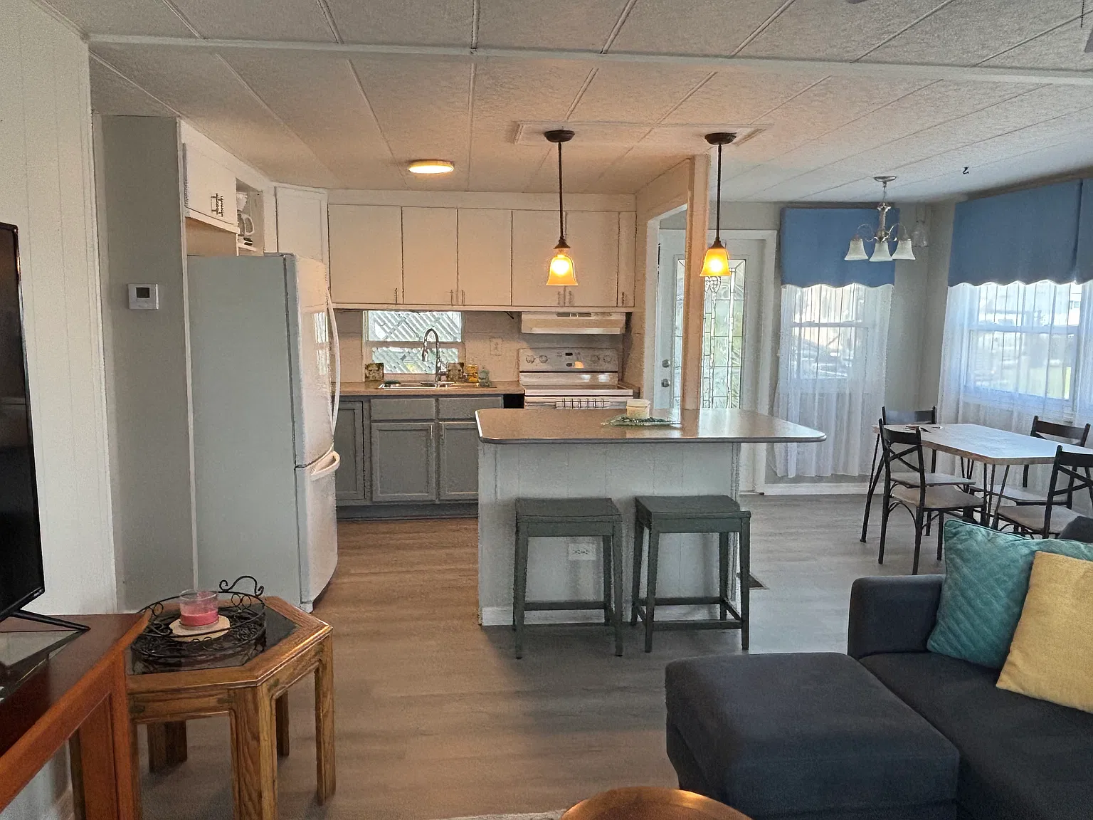 2 bed, 960 sqft, $1,700 — Photo 4