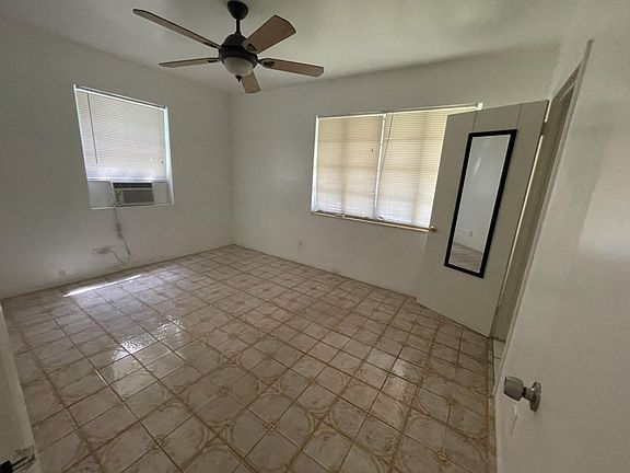 3rd image of 55 NE 69th St Unit A
