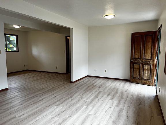 3rd image of 25-209 Hana St