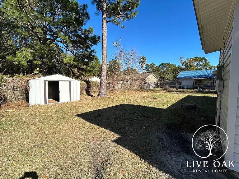 215 Pointe South Dr — Photo 8