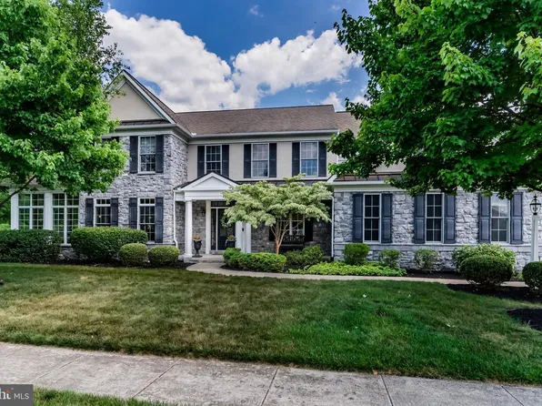 2425 Hume Ln, Enola, PA 17025