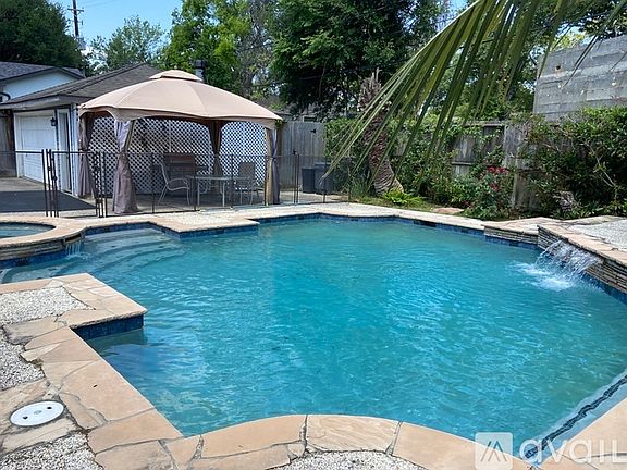 5th image of 5232 Piping Rock Ln