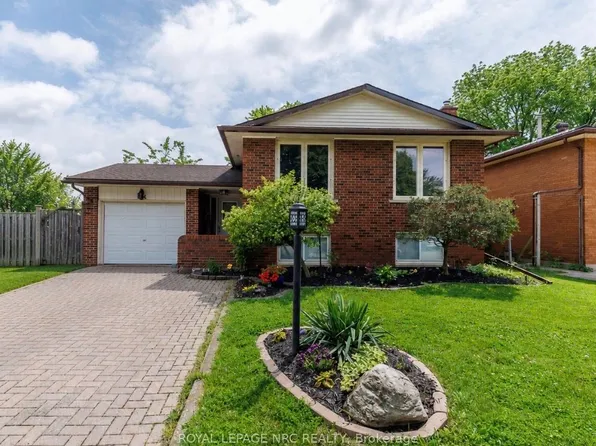 14 Bridlewood Dr, Welland, ON L3C 6N6