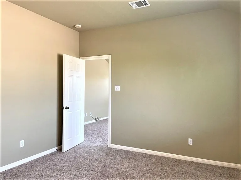 2409 Dovetail St — Photo 75