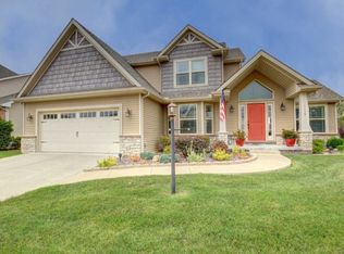 1110 E White Oak Rd, Mahomet, IL 61853