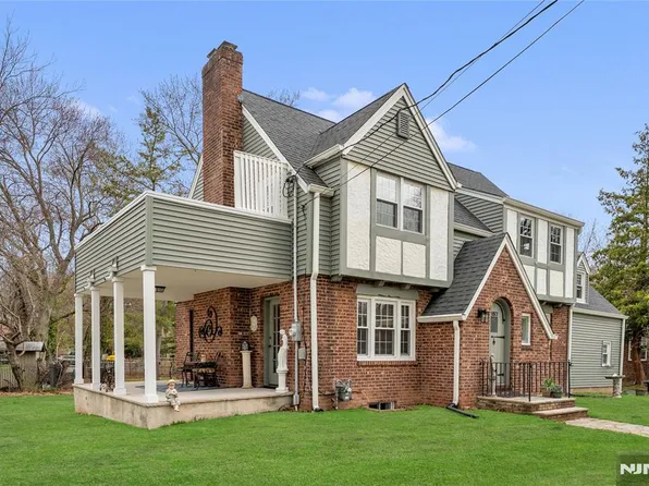 157 Glenbrook Pkwy, Englewood, NJ 07631