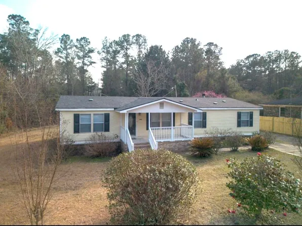 283 W End Dr, Moncks Corner, SC 29461