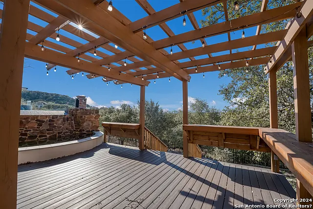 6710 Manor Hl — Photo 29