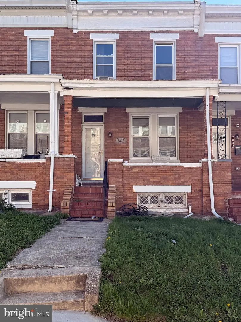2835 Brendan Ave photo 1