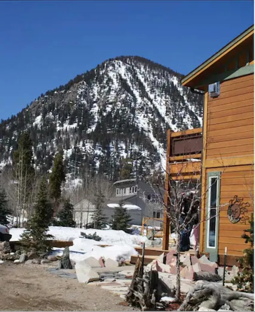 3 bed, 2.5 bath, 1500 sqft, $4,500 — Photo 1