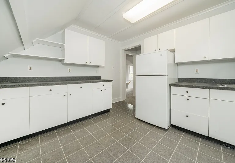 331 Main St — Photo 7