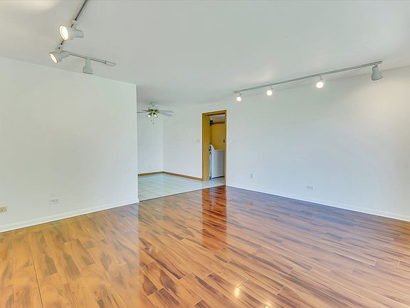 5th image of 1434 Millbrook Ct #1434